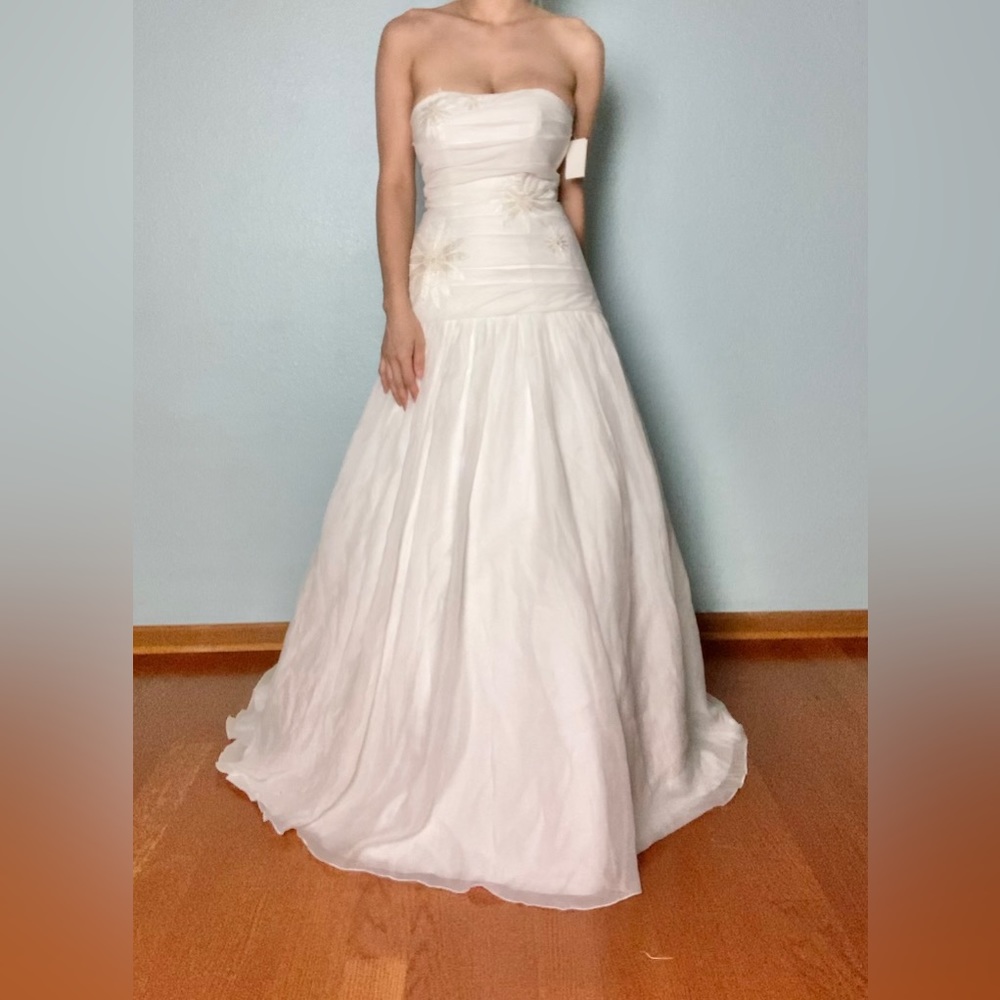 2 sunflower embroidery crepe pleated train mermaid trumpet wedding dress Galina - Picture 4 of 9